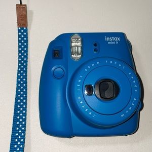 Instax Mini 9 in Cobalt Blue